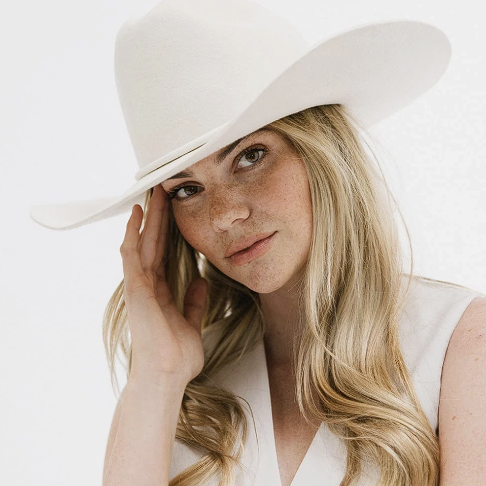 Gigi Pip - Teddy Cattleman