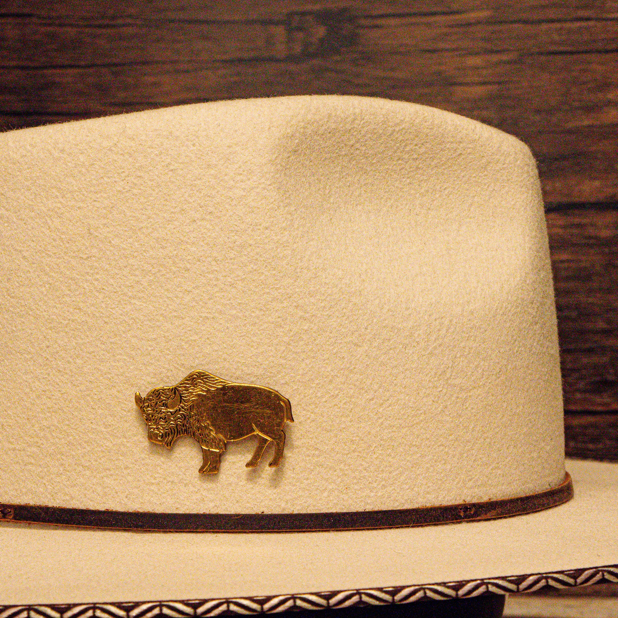Aged Brass Buffalo Western Hat Pin Hat Bar