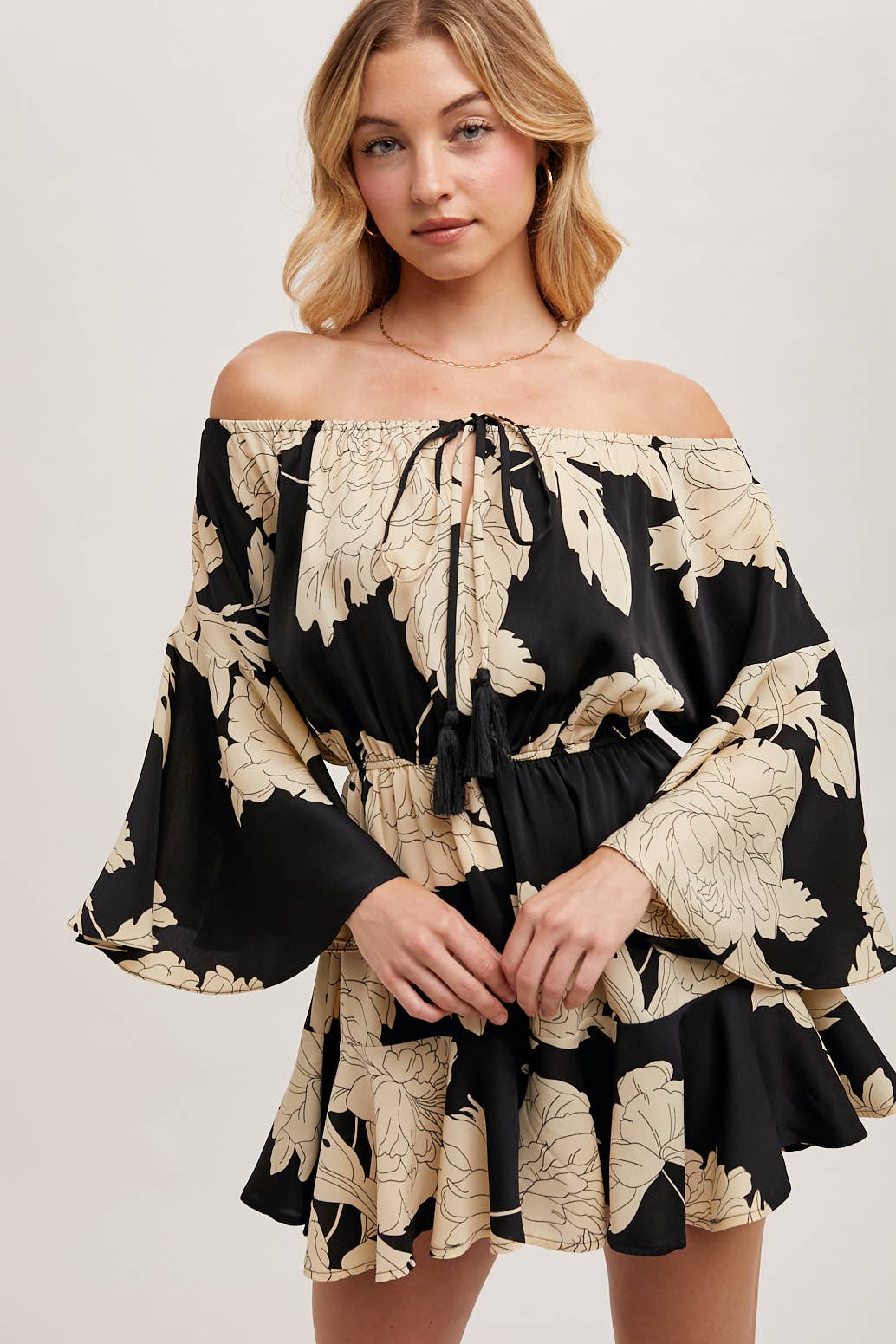 Floral Print Off-the-Shoulder Bell Sleeved Romper