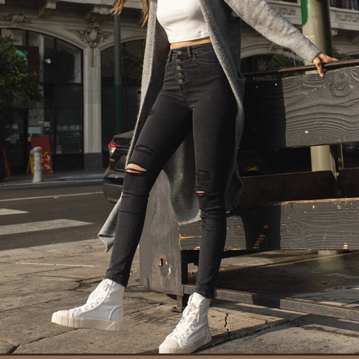 Scar Distressed Jeans
