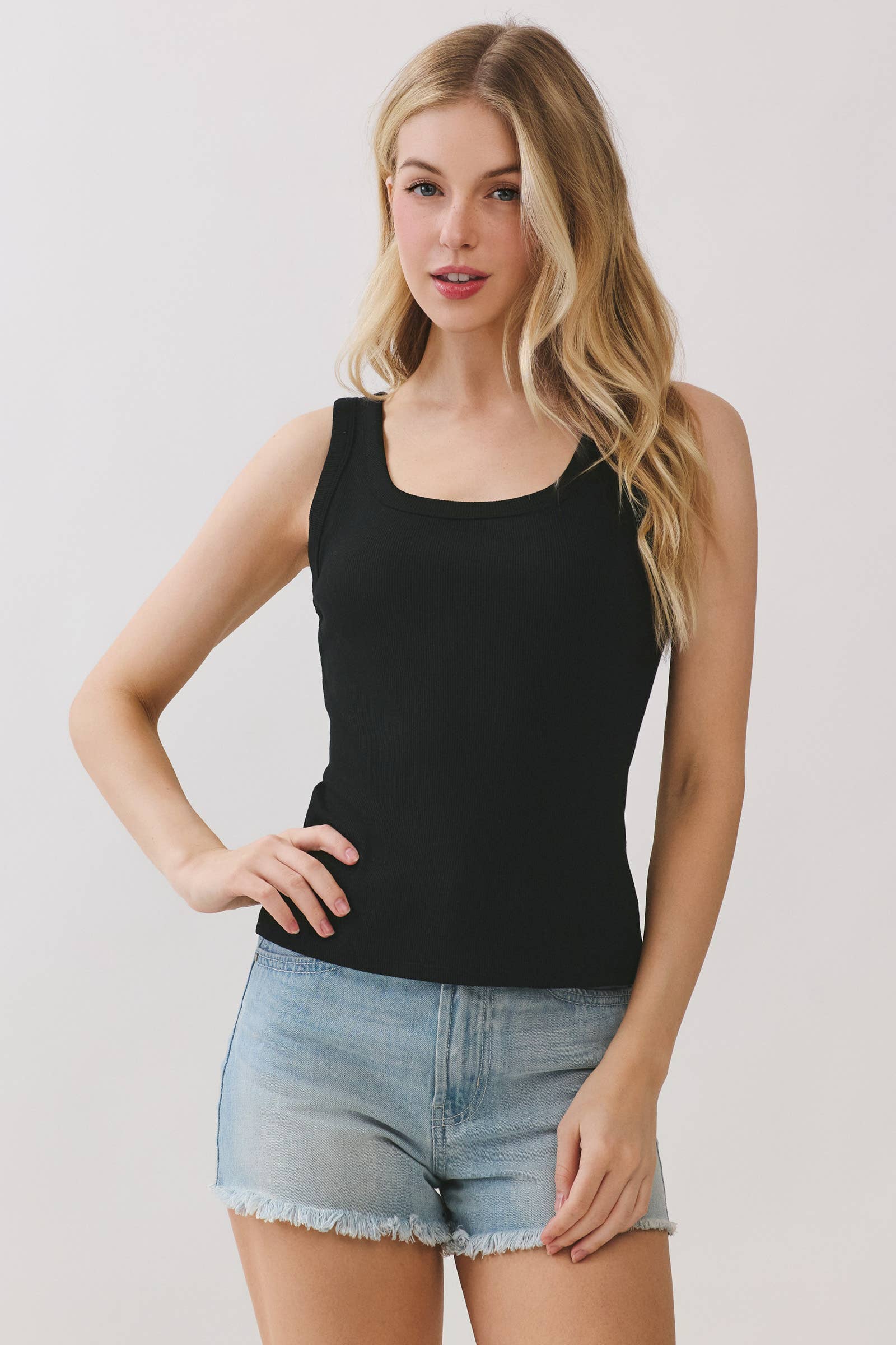 SCOOP NECK RIBBED SLEEVELESS TANK TOP