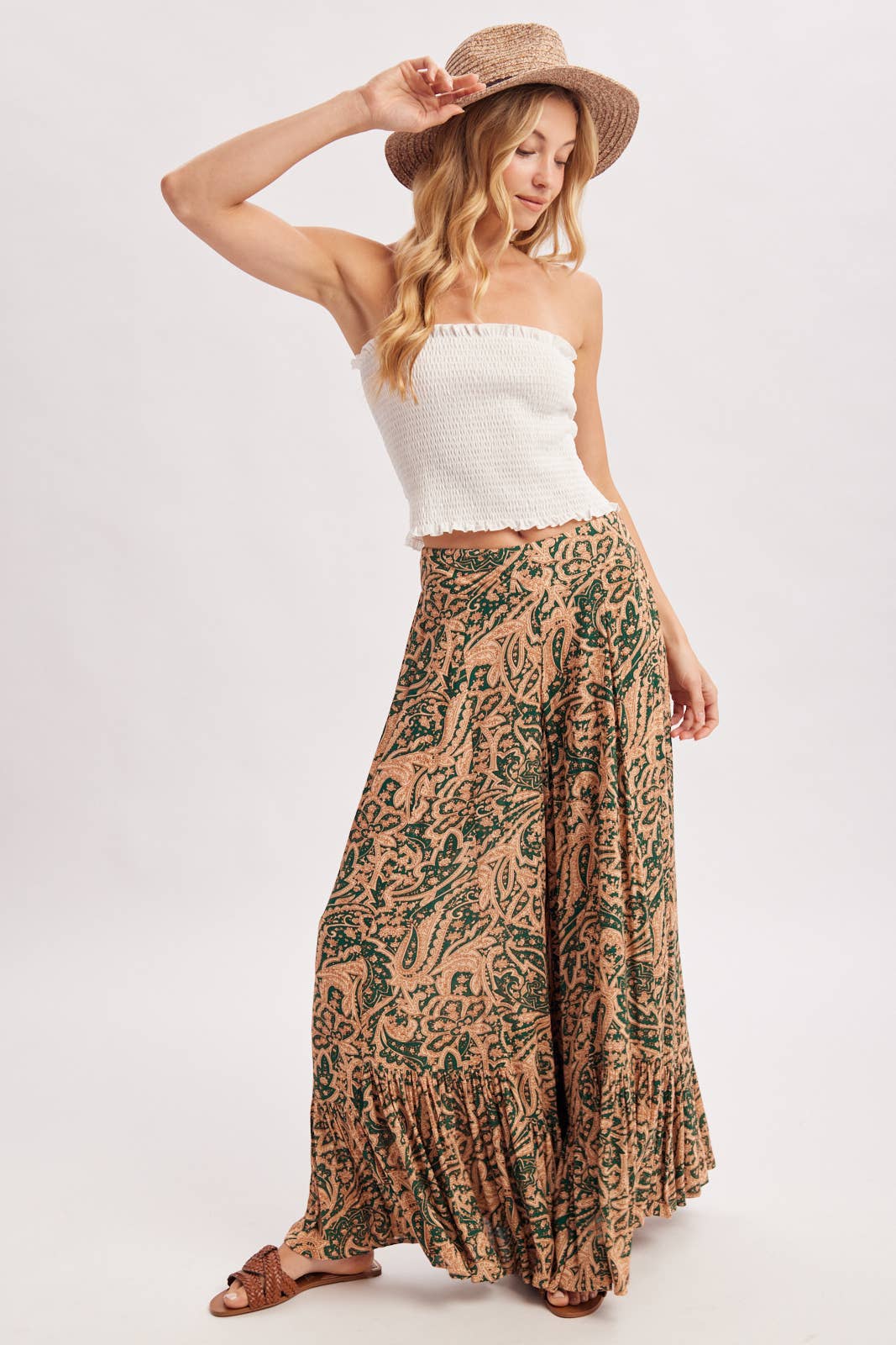 PAISLEY PRINT WIDE RUFFLED PANTS