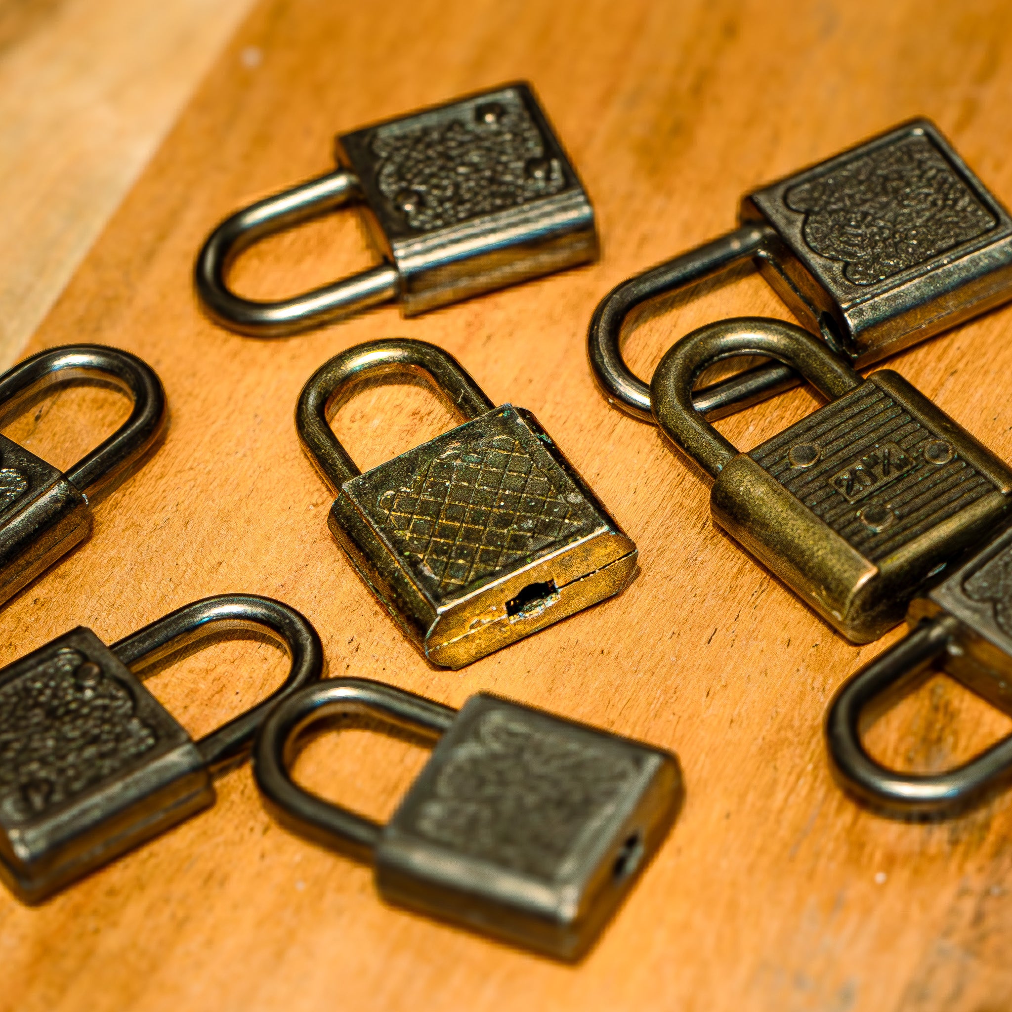 Metal Lock Hat Charms