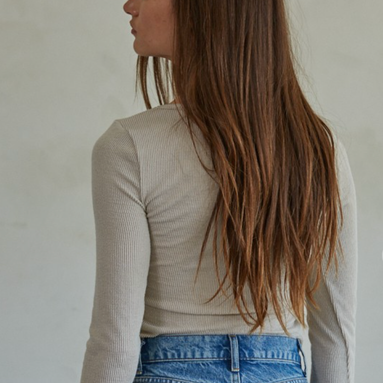 Ruched Ribbed Knit Long Sleeve Top